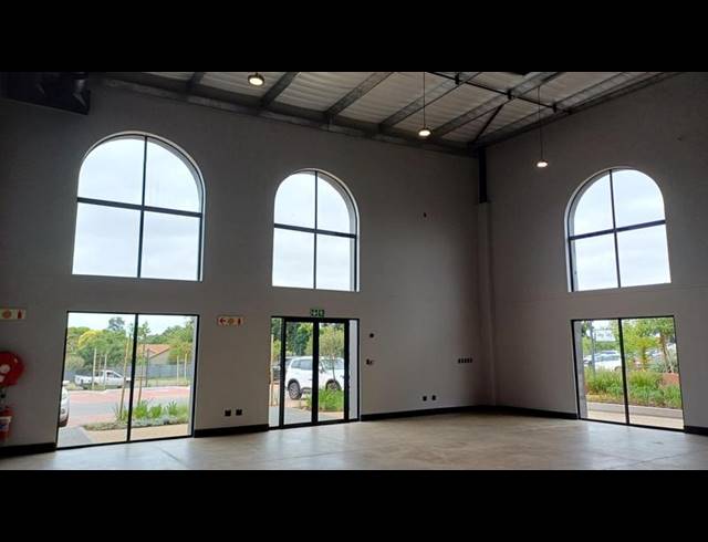 BUSINESS PROPERTY TO RENT IN ROOIHUISKRAAL NORTH